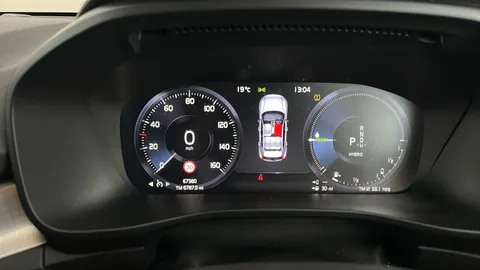 VOLVO XC40 1.5 T4 Recharge PHEV Plus Dark Auto