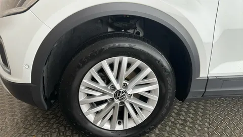 VOLKSWAGEN T-ROC 1.5 TSI Life