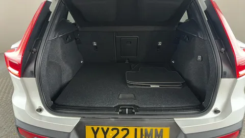 VOLVO XC40 1.5 T4 Recharge PHEV Plus Dark Auto