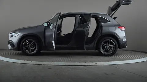 MERCEDES-BENZ GLA GLA 200 AMG Line Auto