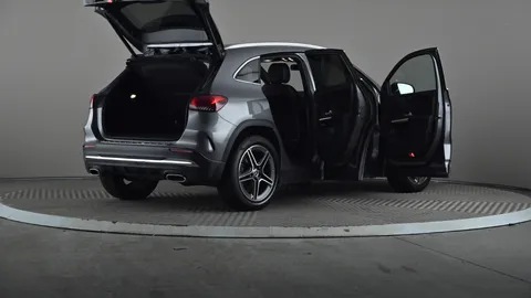 MERCEDES-BENZ GLA GLA 200 AMG Line Auto