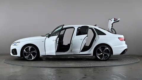 AUDI A4 35 TFSI Black Edition S Tronic [Comfort+Sound]