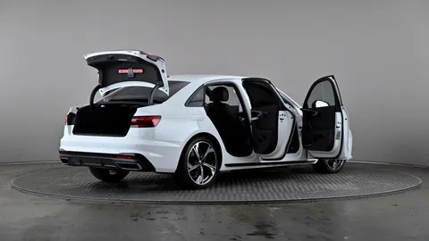 AUDI A4 35 TFSI Black Edition S Tronic [Comfort+Sound]