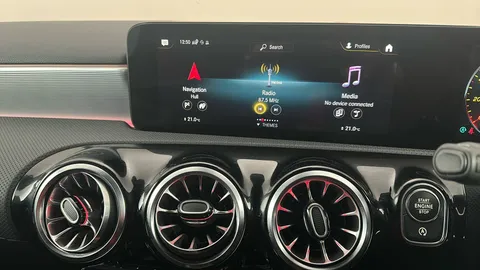 MERCEDES-BENZ A CLASS A200 AMG Line Premium Plus Night Edition Auto