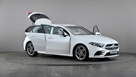 MERCEDES-BENZ A CLASS A180d AMG Line Auto