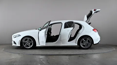 MERCEDES-BENZ A CLASS A180d AMG Line Auto