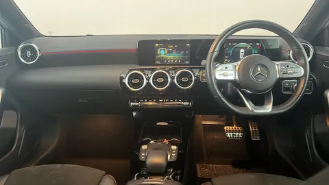 MERCEDES-BENZ A CLASS A180d AMG Line Auto