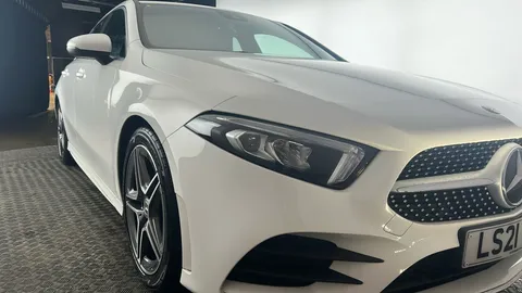 MERCEDES-BENZ A CLASS A180d AMG Line Auto