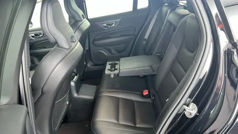 VOLVO V60 2.0 T6 [350] Recharge PHEV Plus Dark AWD Auto