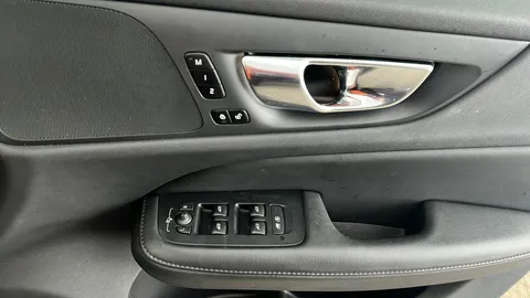 VOLVO V60 2.0 T6 [350] Recharge PHEV Plus Dark AWD Auto