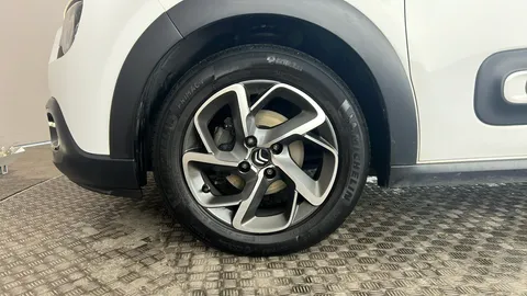 CITROEN C3 1.2 PureTech Shine