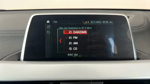 BMW X2 sDrive 18i SE