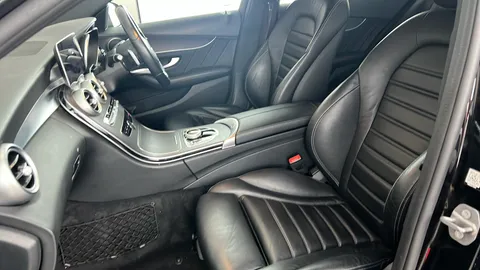 MERCEDES-BENZ C CLASS C220d AMG Line Edition 9G-Tronic