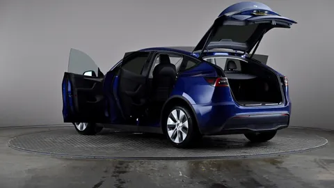 TESLA MODEL Y Long Range AWD Auto