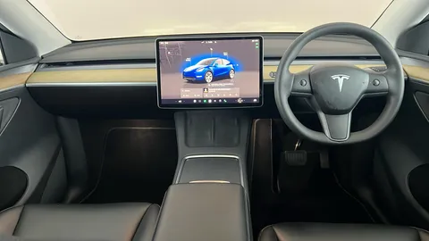 TESLA MODEL Y Long Range AWD Auto