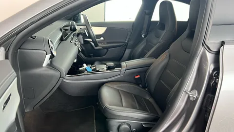 MERCEDES-BENZ CLA CLA 180 AMG Line Premium + Night Ed Tip Auto