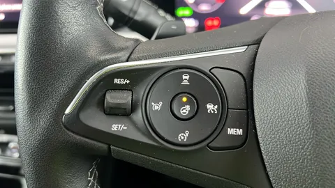 VAUXHALL GRANDLAND 1.5 Turbo D Ultimate Auto