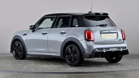 MINI HATCHBACK 1.5 Cooper Sport [Comfort/Nav Pack]