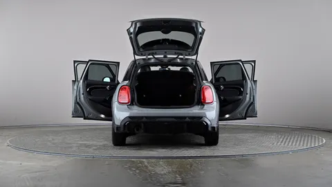 MINI HATCHBACK 1.5 Cooper Sport [Comfort/Nav Pack]