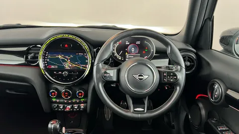 MINI HATCHBACK 1.5 Cooper Sport [Comfort/Nav Pack]
