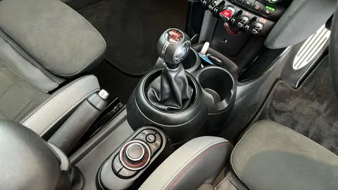 MINI HATCHBACK 1.5 Cooper Sport [Comfort/Nav Pack]