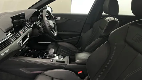 AUDI A4 40 TDI 204 Quattro Vorsprung S Tronic