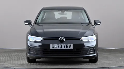 VOLKSWAGEN GOLF 1.5 TSI Life