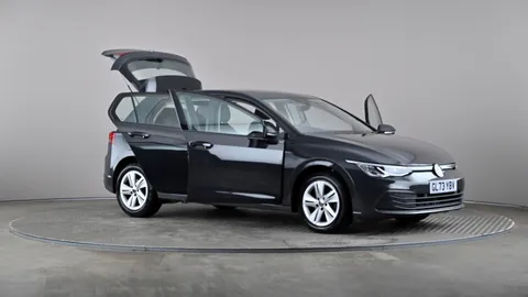 VOLKSWAGEN GOLF 1.5 TSI Life