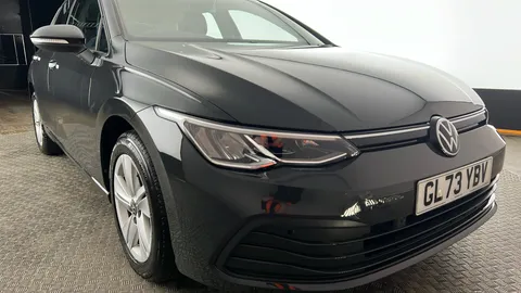 VOLKSWAGEN GOLF 1.5 TSI Life