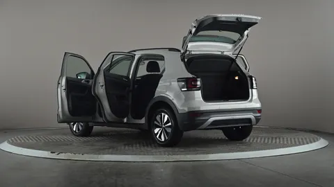 VOLKSWAGEN T-CROSS 1.0 TSI 110 Move DSG