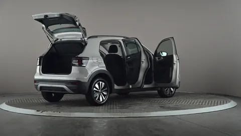 VOLKSWAGEN T-CROSS 1.0 TSI 110 Move DSG