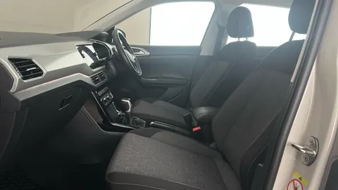 VOLKSWAGEN T-CROSS 1.0 TSI 110 Move DSG