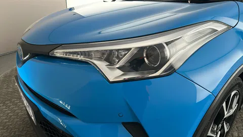TOYOTA C-HR 1.8 Hybrid Design CVT