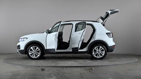 VOLKSWAGEN T-CROSS 1.0 TSI SE