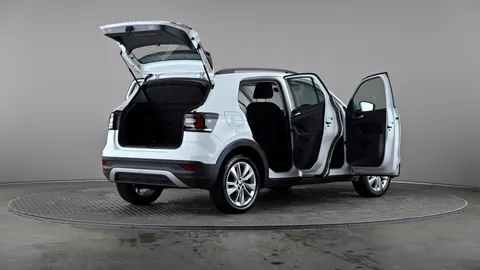 VOLKSWAGEN T-CROSS 1.0 TSI SE