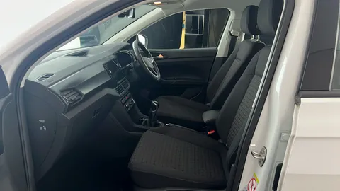 VOLKSWAGEN T-CROSS 1.0 TSI SE