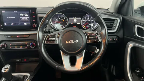 KIA XCEED 1.0T GDi ISG 2