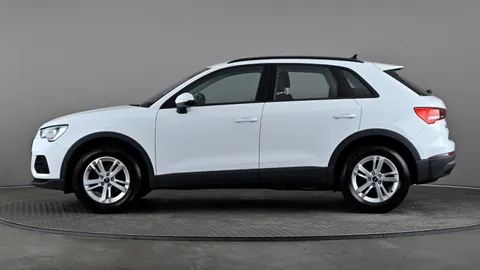 AUDI Q3 35 TFSI Technik S Tronic