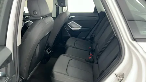 AUDI Q3 35 TFSI Technik S Tronic