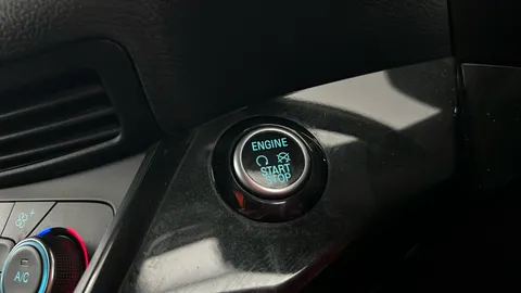 FORD KUGA 1.5 EcoBoost ST-Line X 2WD