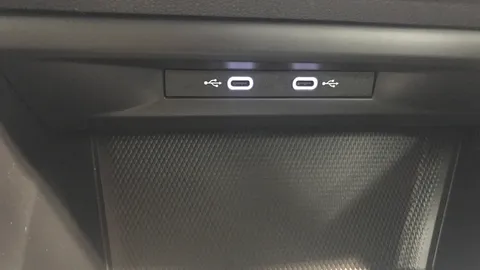 VOLKSWAGEN GOLF 1.0 TSI Life