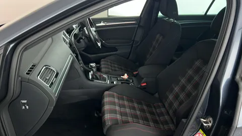 VOLKSWAGEN GOLF 2.0 TSI 245 GTI Performance DSG