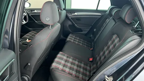 VOLKSWAGEN GOLF 2.0 TSI 245 GTI Performance DSG
