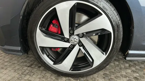 VOLKSWAGEN GOLF 2.0 TSI 245 GTI Performance DSG