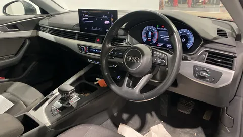 AUDI A4 35 TFSI Technik S Tronic