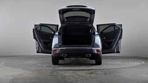 PEUGEOT 2008 1.2 PureTech 130 GT EAT8