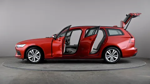 VOLVO V60 2.0 D3 Momentum Auto