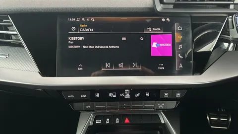 AUDI A3 35 TFSI S Line S Tronic