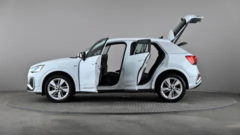 AUDI Q2 35 TFSI S Line S Tronic