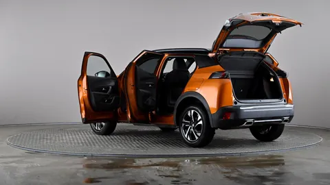 PEUGEOT 2008 1.2 PureTech 130 GT EAT8